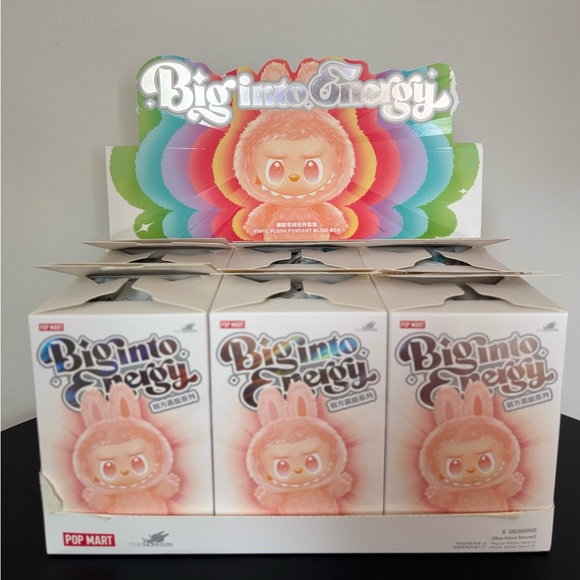 Blue Monster Plush Keychain - Picture 3 of 3